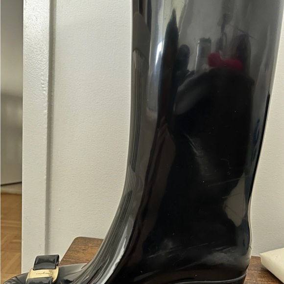SALVATORE FERRAGAMO rain boots 8M - Picture 4 of 8